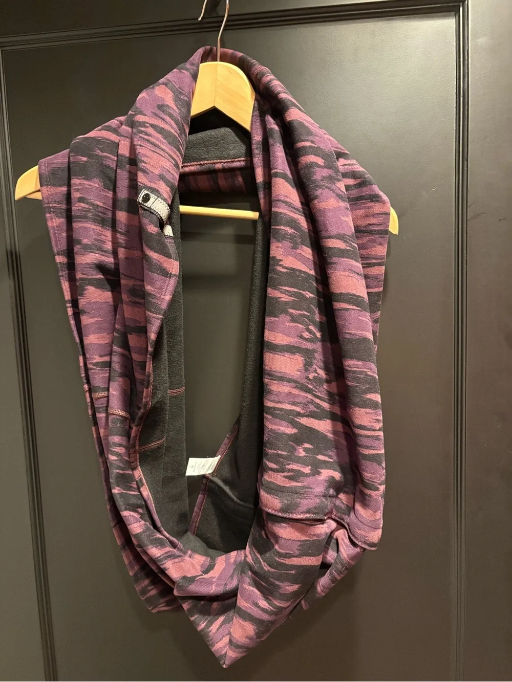 Purple & Black zebra vinyasa Lululemon  Infinity Scarf wrap fitness